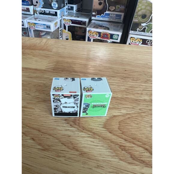 2 Rocksteady Funko Bitty Pops SDCC 4000 PIECE TMNT B&W Teenage Ninja Turtles TV - Picture 4 of 6